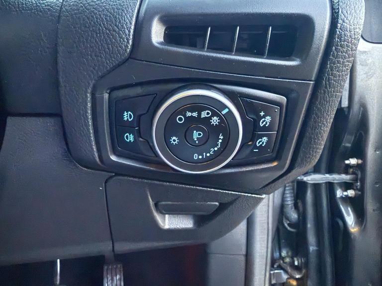 2015 Ford Focus 1.0T EcoBoost Titanium Euro 6 (s/s) 5dr HATCHBACK Petrol Manual