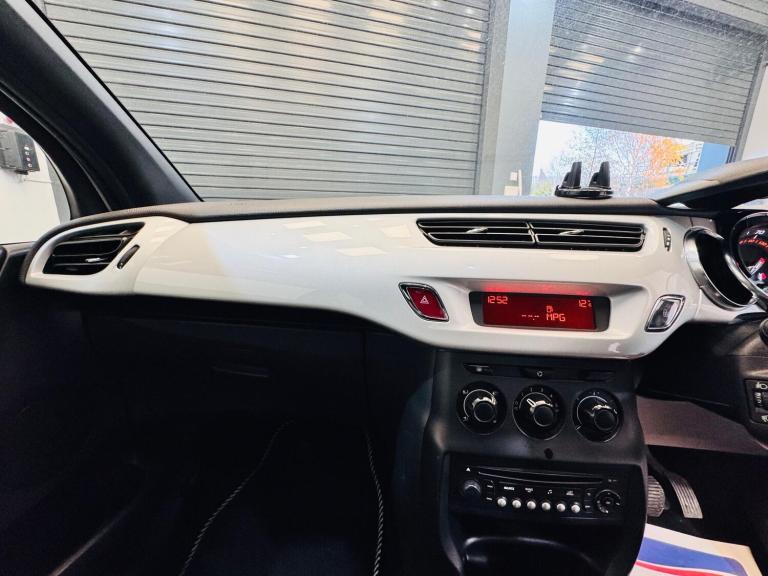 2014 Citroen DS3 1.2 VTi DSign Euro 5 2dr CONVERTIBLE Petrol Manual