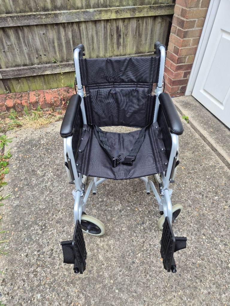 Lightweight Folding Self Propelled Wheelchair
