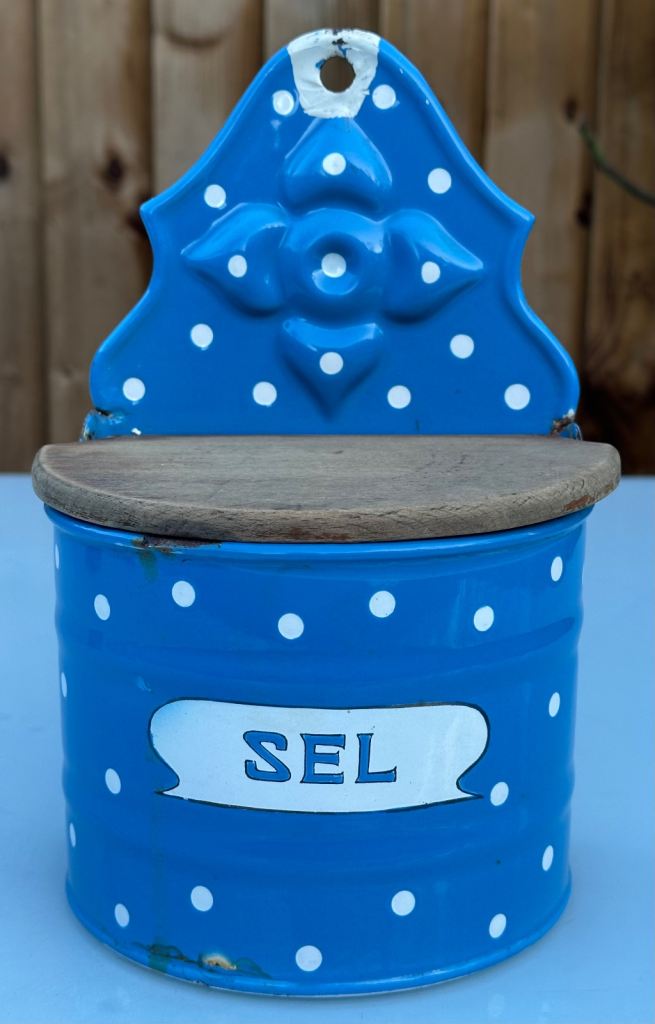 LARGE VINTAGE FRENCH ENAMEL SALT BOX, SALT PIG, SALT CELLAR, BOÎTE À SEL - 1940s - WILL POST!