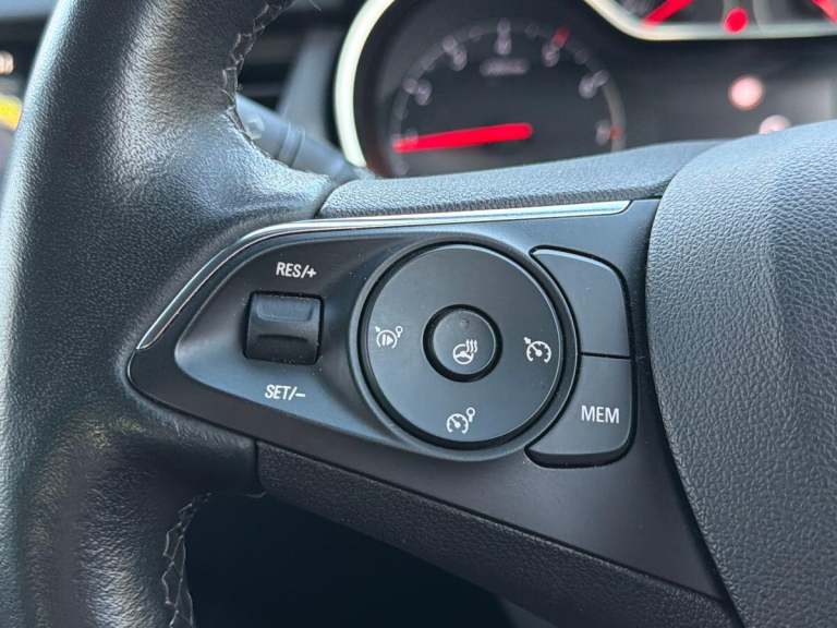 2022 Vauxhall Crossland Ultimate Turbo HATCHBACK Petrol Manual