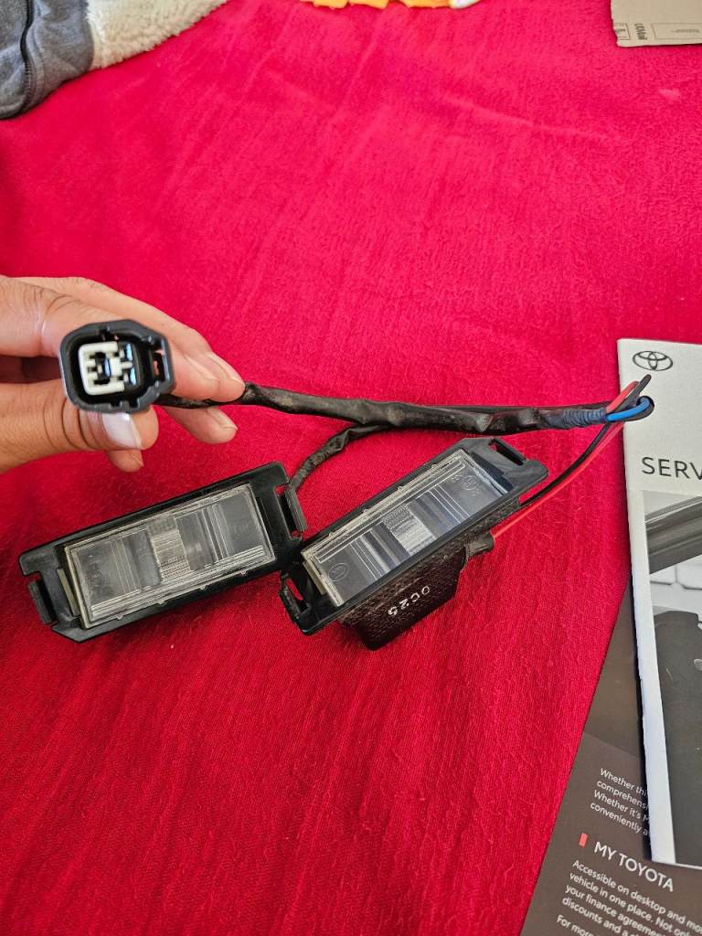 Genuine Hyundai Ioniq Boot Release Switch & License Plate Light Wiring Loom Set 2016-2022 