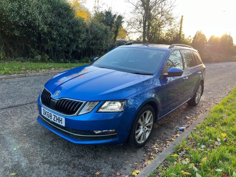 Skoda, OCTAVIA, Estate, 2018, Semi-Auto, 1598 (cc), 5 doors