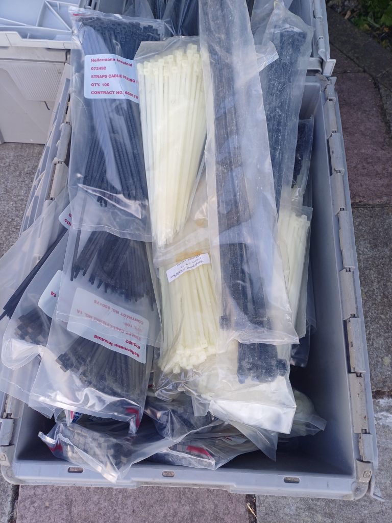 Big box cable ties 