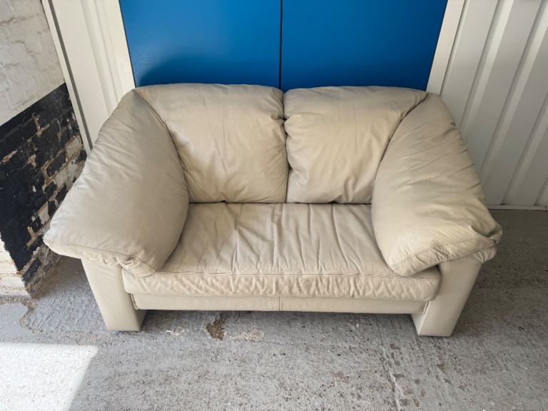 Cream Leather 2 Seater Sofa / Loveseat – Comfortable & Stylish