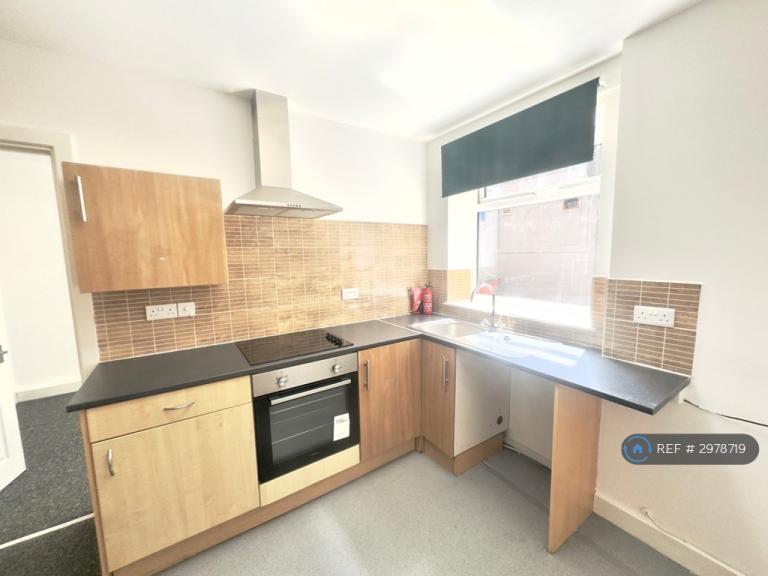 1 bedroom flat in Welby St, Grantham, NG31 (1 bed) (#2978719)