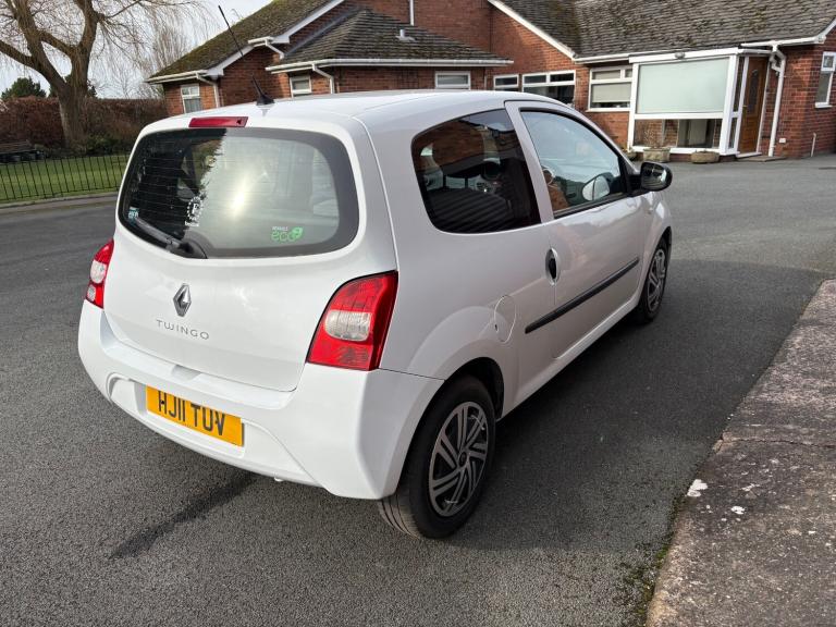 2011 Renault Twingo 1.2 16V Expression 3dr HATCHBACK Petrol Manual