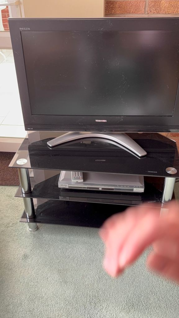Tv DVD Player and Stand 