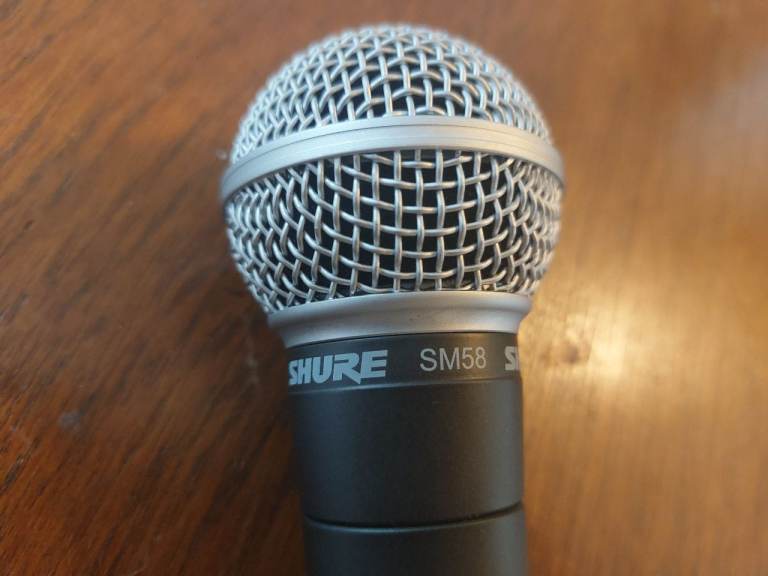 Shure SM58 Microphone: excellent condition