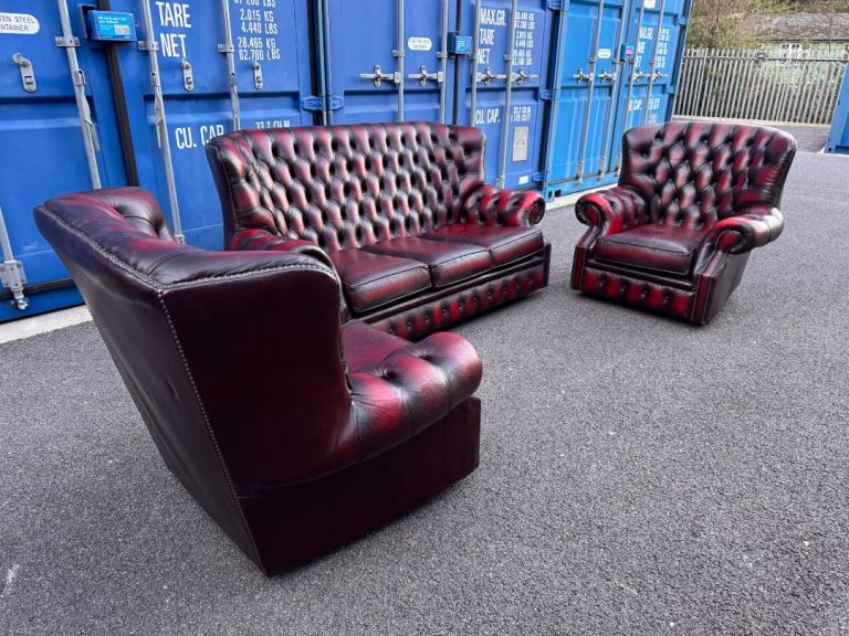 Vintage Chesterfield Suite very good quality possible Delivery 