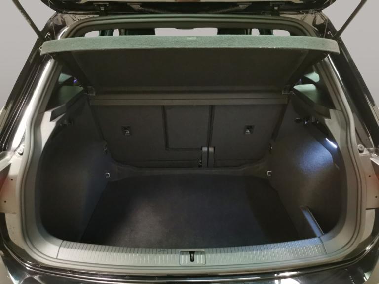 2023 Volkswagen Tiguan 2.0 TDI R-Line 5dr DSG ESTATE DIESEL Automatic