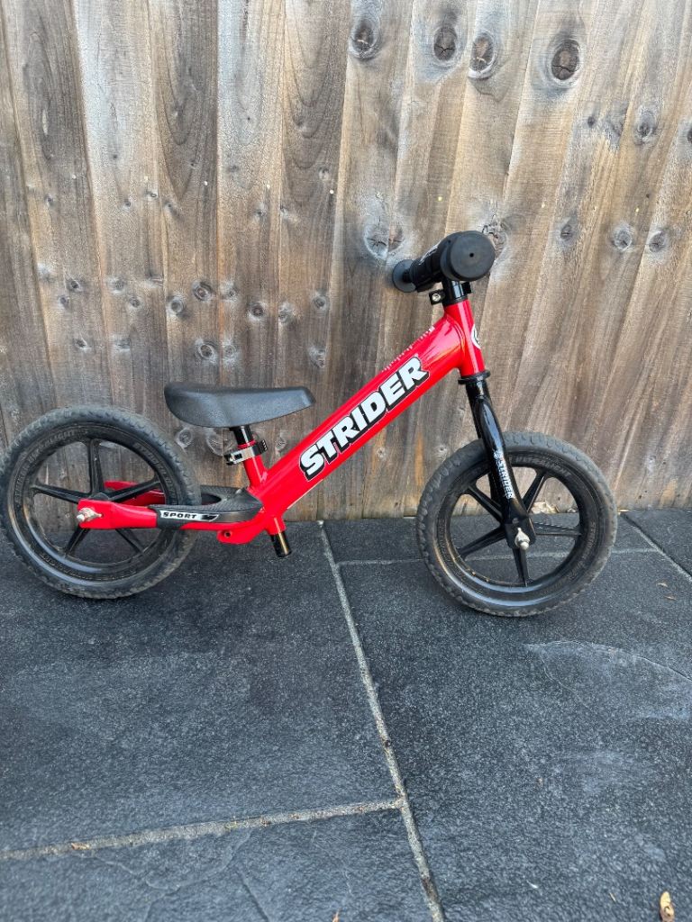 Strider 12 sports Balance Bike