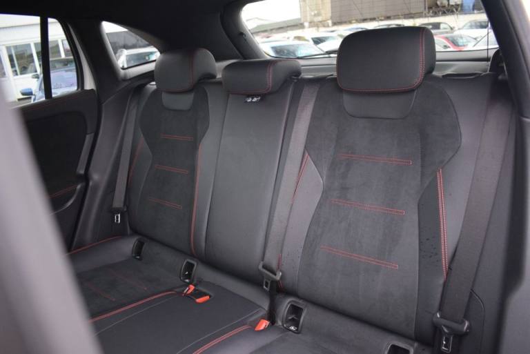 2022 Mercedes-Benz GLA 2.0 GLA200d AMG Line SUV 5dr Diesel 8G-DCT Euro 6 (s/s) (150 ps) HATCHBACK...