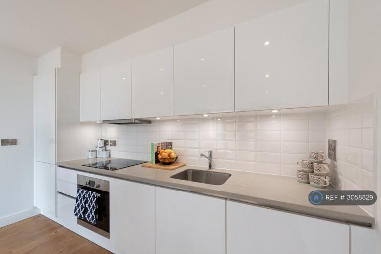 1 bedroom flat in Curtis Lane, Wembley, HA0 (1 bed) (#3058829)