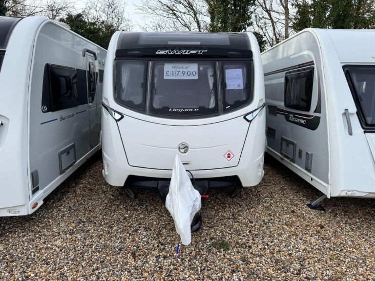 2017 Swift Elegance 570 Comes with Easy to use Motor Mover