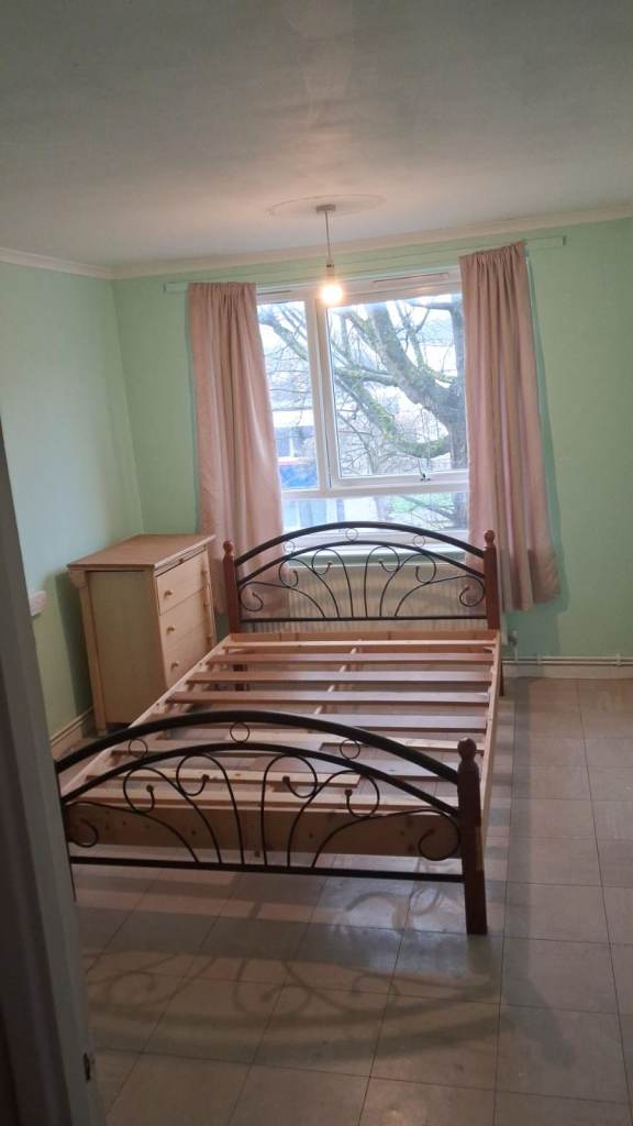 Sydenham SE26 - South East London - Double Room - Short term let (negotiable)