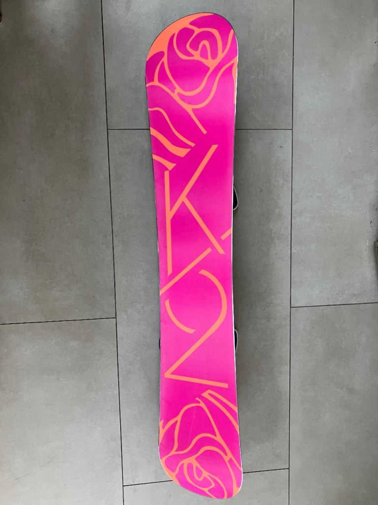 K2 First Lite 143cm snowboard & Burton Freestyle bindings