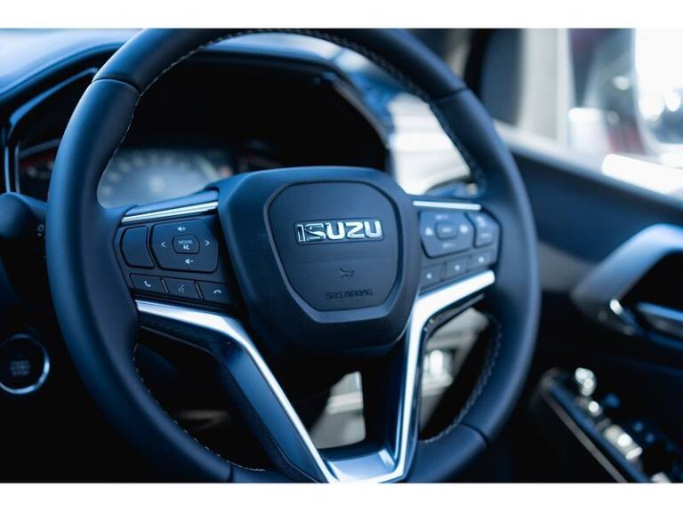  Isuzu D-Max DL40 Dcb Pick Up Diesel Manual