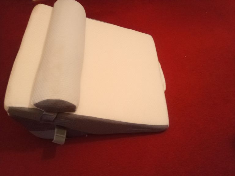 Elevation bed pillow