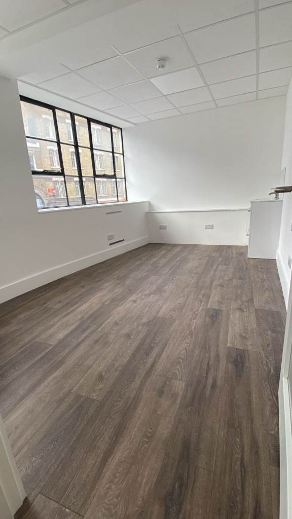 Stunning Beauty, Hair & Aesthetic Rooms in Shoreditch | Bills Included | 24/7 Access 