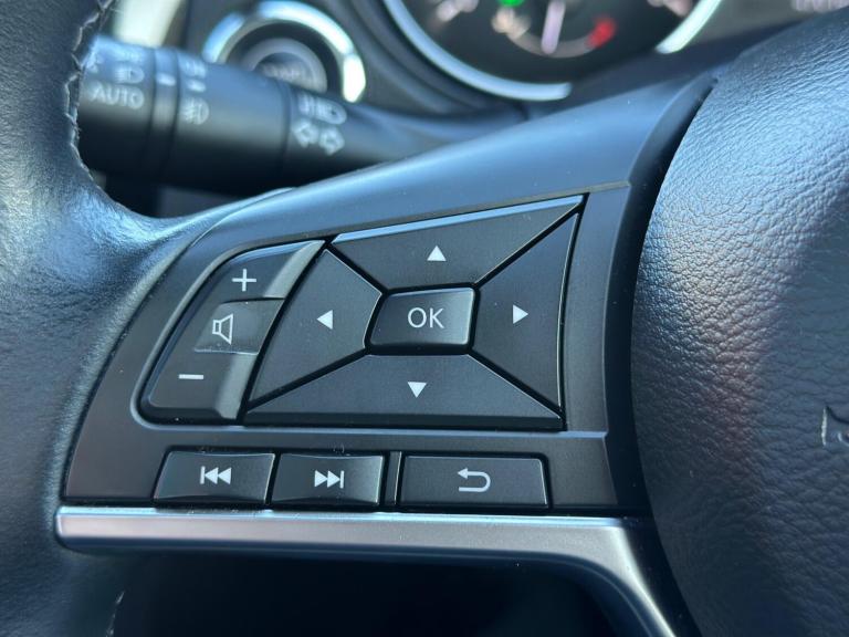 2021 Nissan Qashqai 1.3 DIG-T N-Connecta DCT Auto Euro 6 (s/s) 5dr HATCHBACK Petrol Automatic