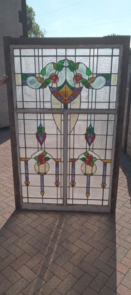 Stunning original..stained glass feature window ..😎