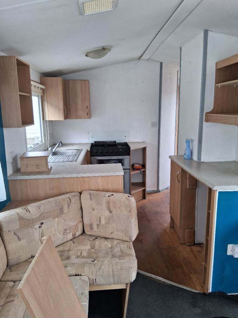 2 bed caravan for long term rent