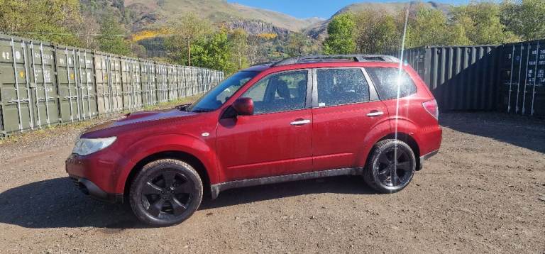 SUBARU FORESTER BOXER 2LITRE TD FULL MOT STUNNING AWD 4X4  LOW MILES 