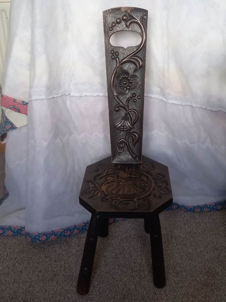 Beautifully carved chair for spinning