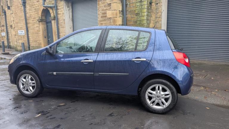 2006 Renault Clio 1.5 dCi 86 Dynamique 5dr HATCHBACK Diesel Manual