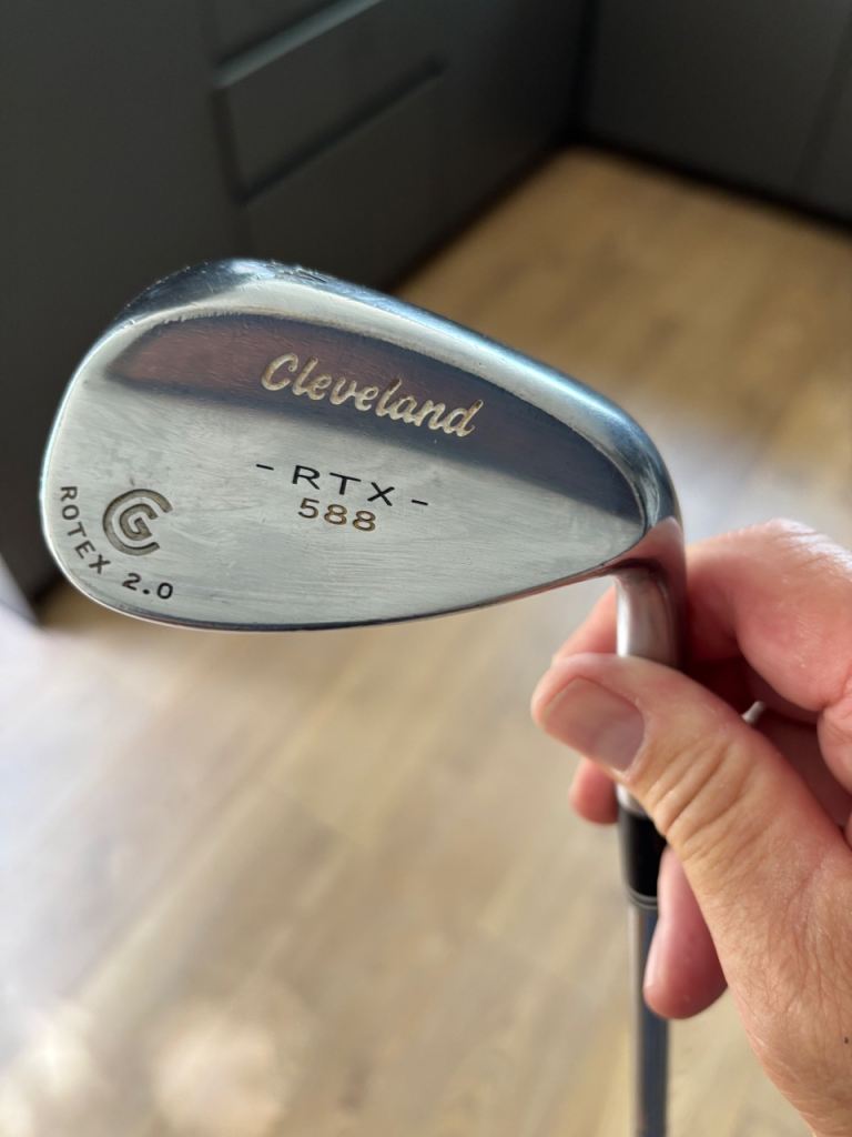 Cleveland RTX 588 Rotex 2.0 54 Degree Wedge