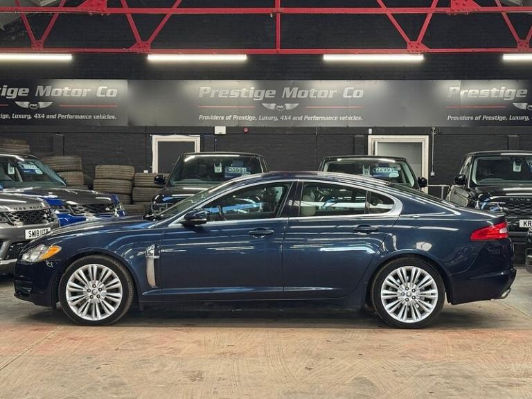 2010 Jaguar XF 3.0d V6 Premium Luxury 4dr Auto SALOON DIESEL Automatic