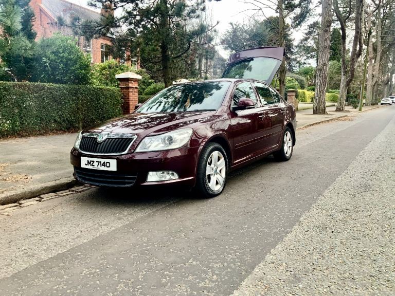 SKODA OCTAVIA 1.6 TDI  ELEGANCE £30 ROAD TAX    