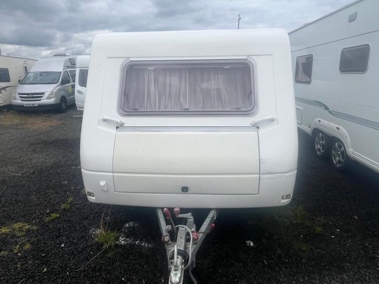 Rapido Rubis 340 2 berth pop up roof light weight 