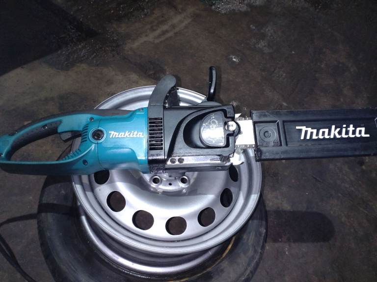 image for 110v Makita chainsaw 