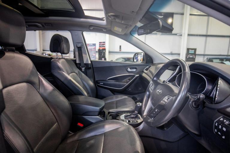2016 Hyundai Santa Fe 2.2 CRDi Blue Drive Premium SE 5dr Auto [7 Seats] ESTATE DIESEL Automatic