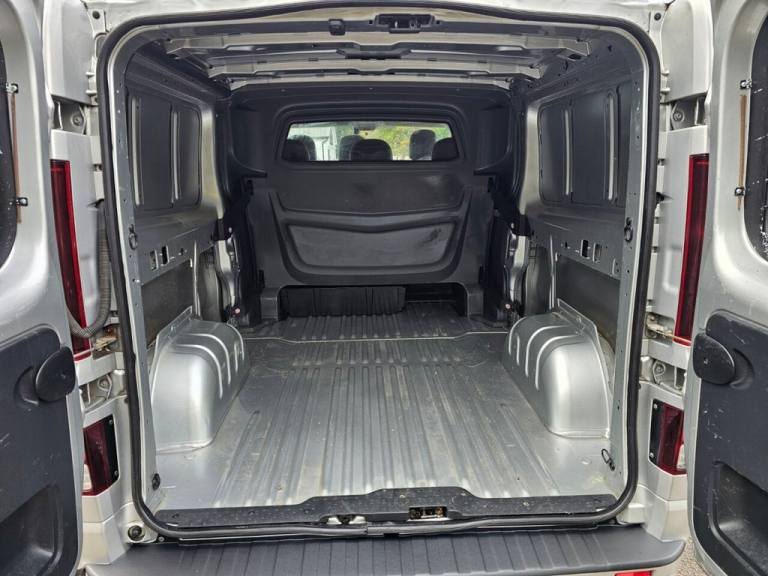 2017 Vauxhall Vivaro 2900 1.6CDTI BiTurbo 125PS Sportive H1 D/Cab PANEL VAN DIESEL Manual
