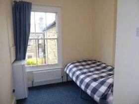 Single room at Queen’s Park is in a peaceful residential area of Westbourne Park, Zone 2 in 763PCM