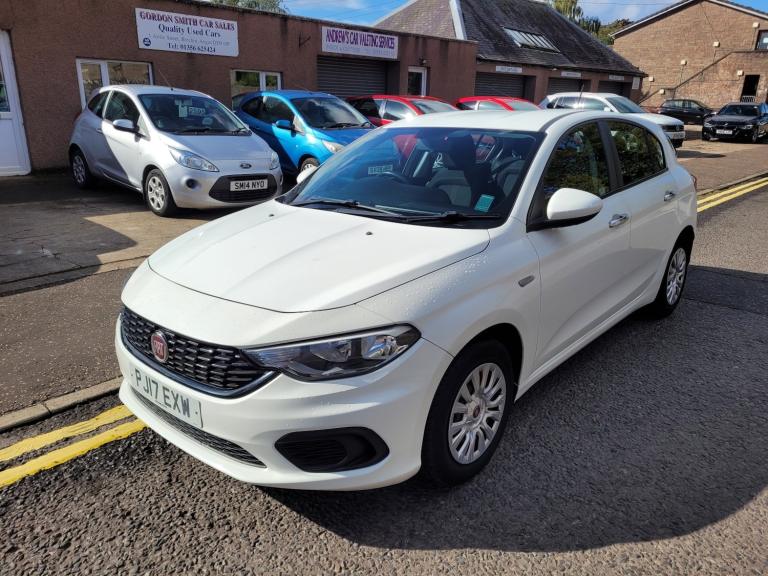 FIAT TIPO 1.4 Tipo Hatchback 1.4 95hp Easy 2017