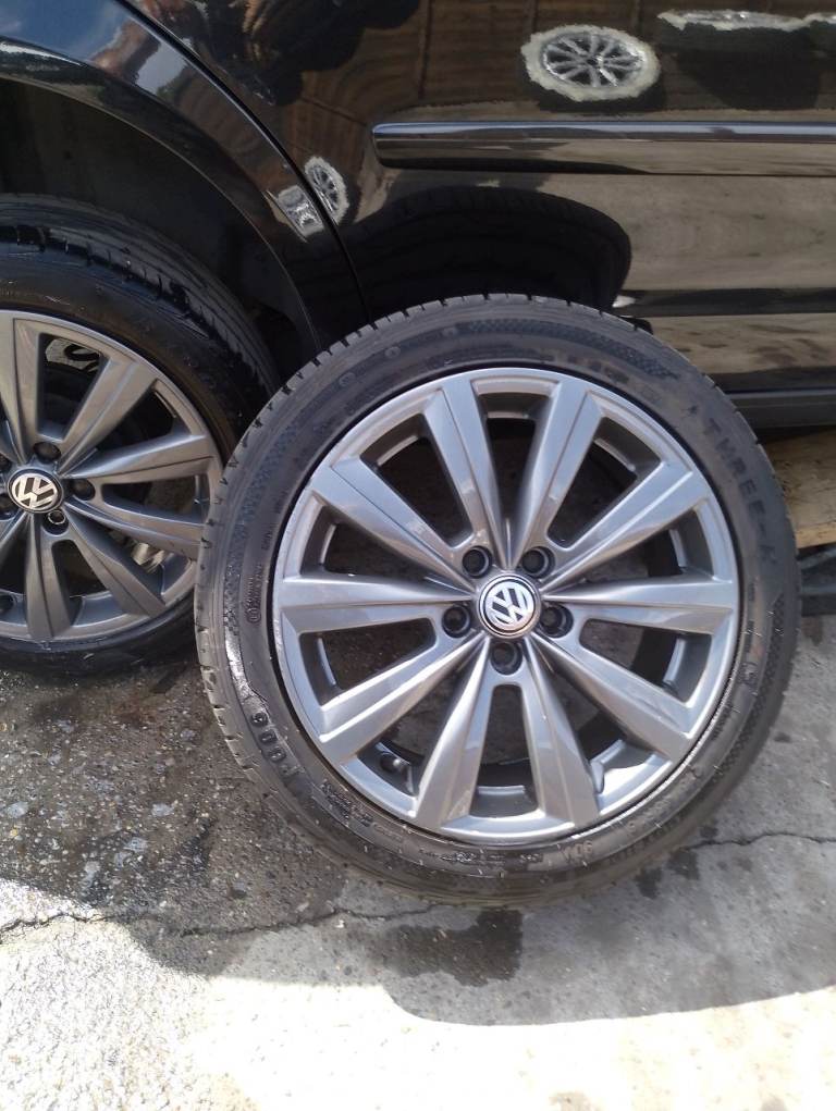 VW 5 stud alloys 