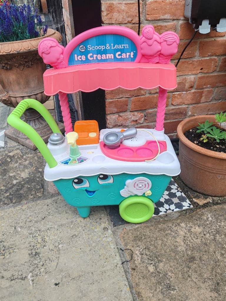 Kids ice cream cart