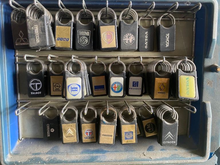 Retro car key tags 