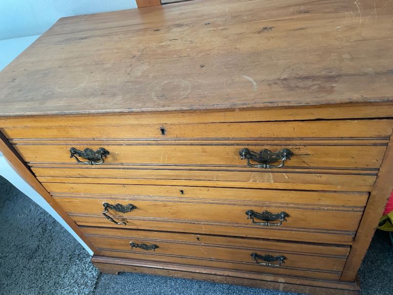 1930/1940’s chest of drawers 