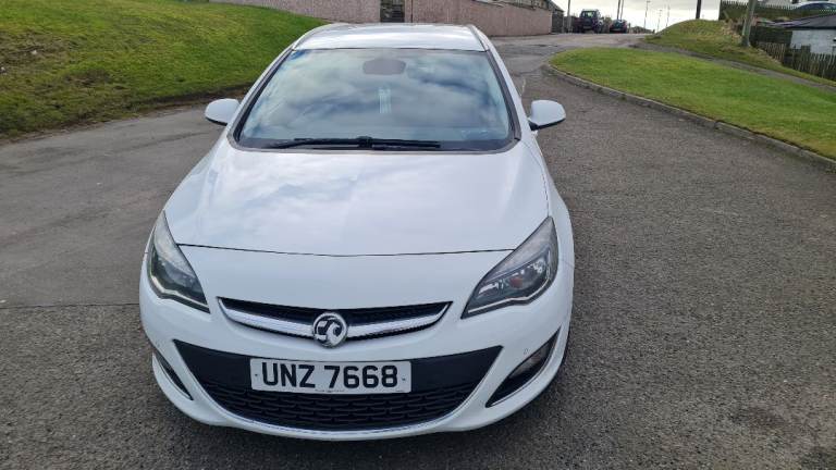 Vauxhall, ASTRA, Estate, 2014, Manual, 1956 (cc), 5 doorsoo