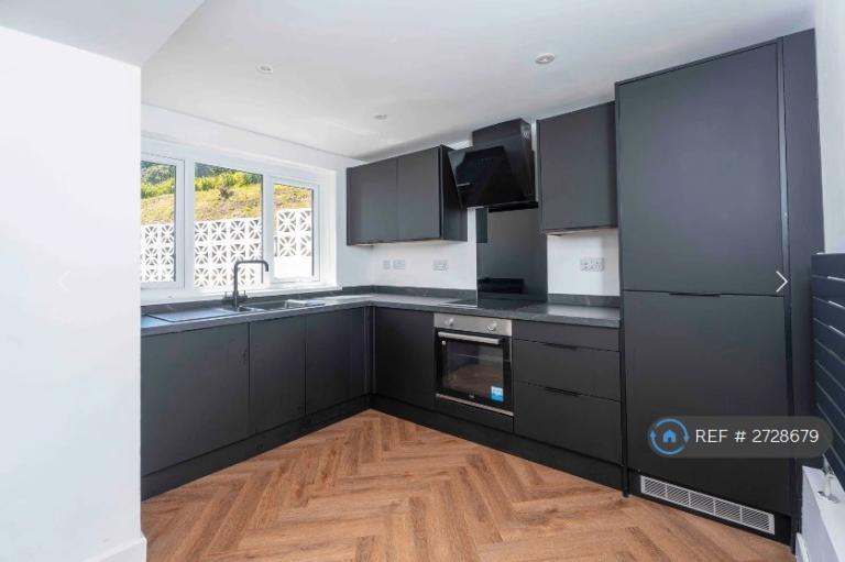 3 bedroom house in The Croft, Neath, SA10 (3 bed) (#2728679)