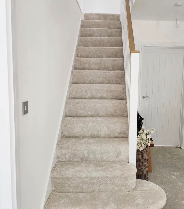 Professional Carpet Fitting Service | Carpets Supplied | Fast & Reliable