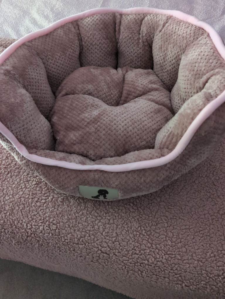 Small dog bed
