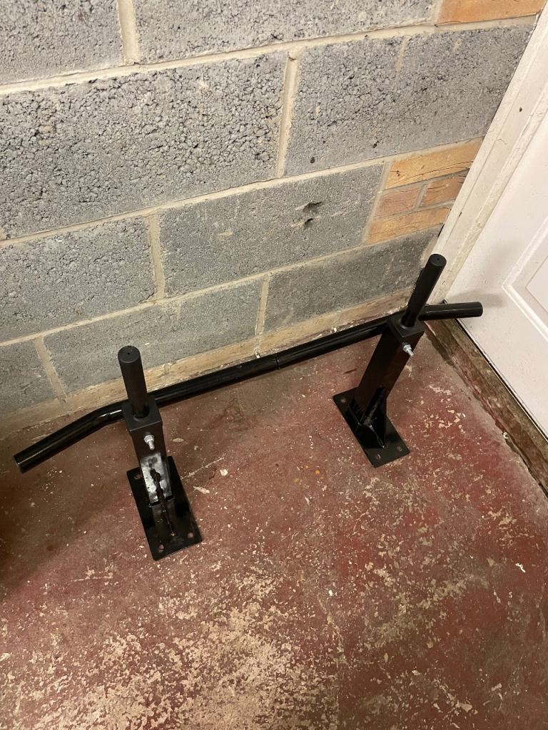 Pull up Bars wall mounted