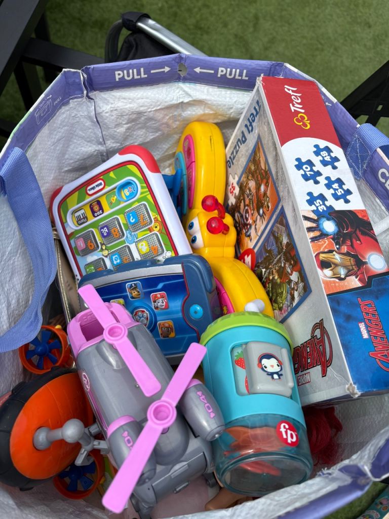 Free items idea for bootsale Good Condition