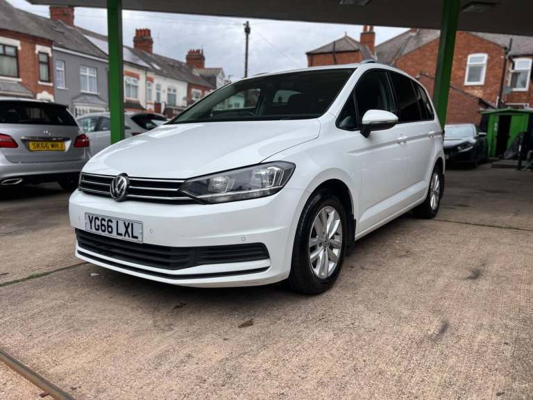 2016 Volkswagen Touran 2.0 TDI SE Family 5dr DSG MPV DIESEL Automatic